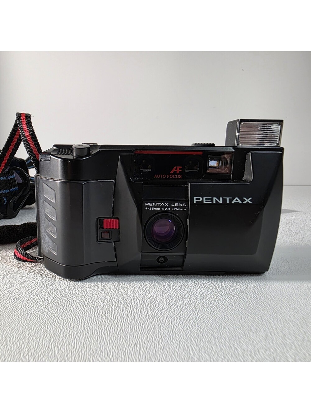 Pentax PC35 AF-M SE DATE 35mm Point & Shoot Film Camera W/Case TESTED.